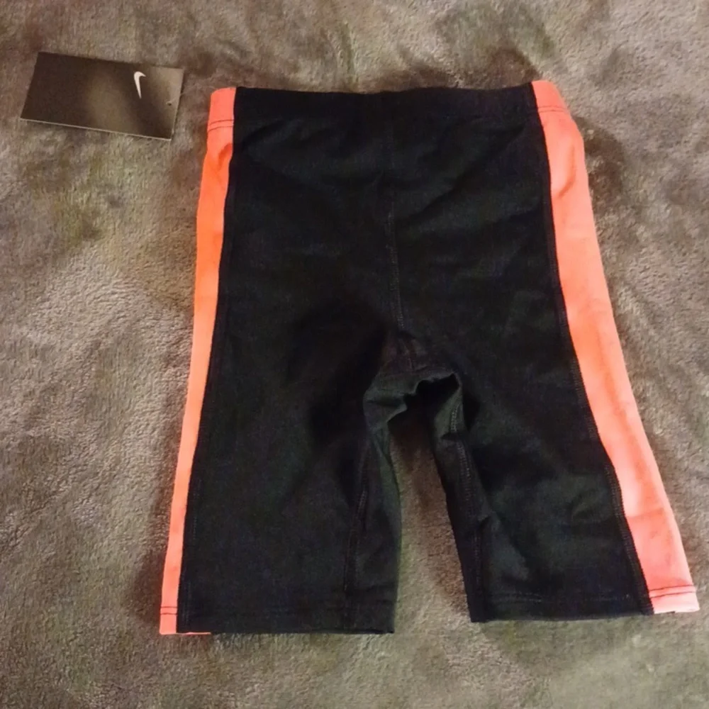 NIKE SWIM SHORTS PINK & BLACK SIZE 8-10 YEARS - Picture 5 of 5